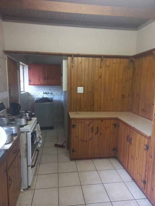 To Let 4 Bedroom Property for Rent in Grahamstown Eastern Cape